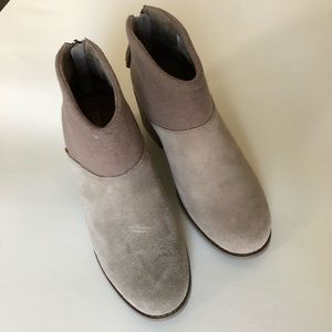 NWT TOMS tan bootie Sz 6